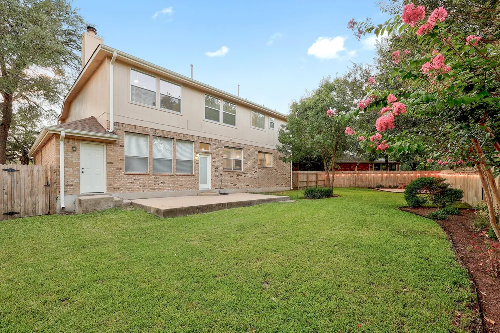 10810 Pinkney Lane Austin, TX 78739