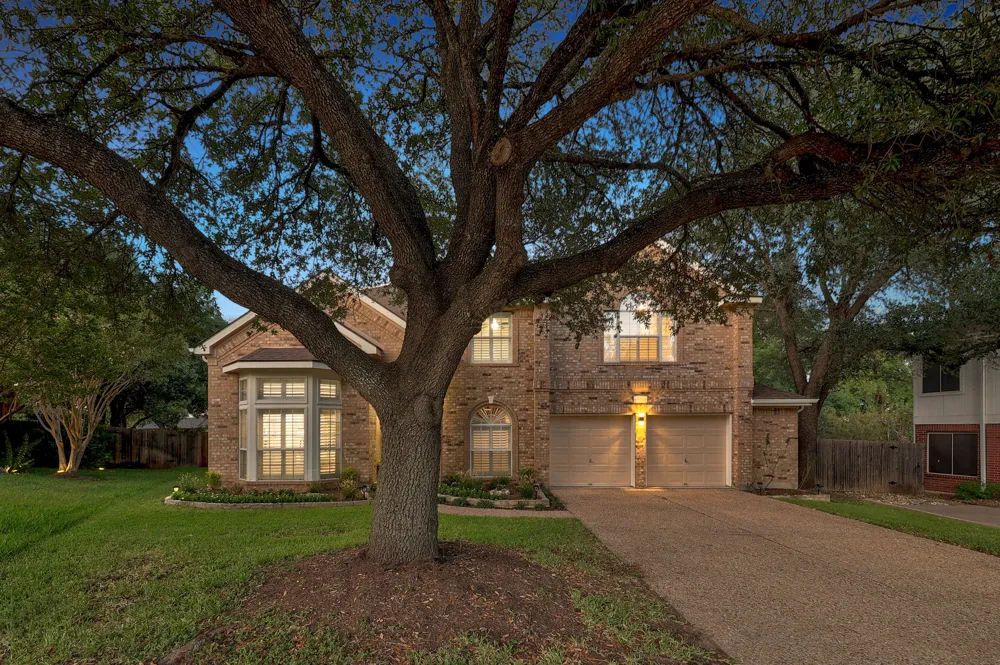 10810 Pinkney Lane Austin, TX 78739