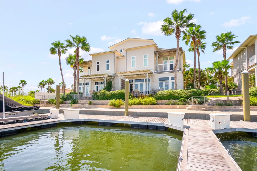3700 Island Moorings Parkway #20 Port Aransas, TX 78373