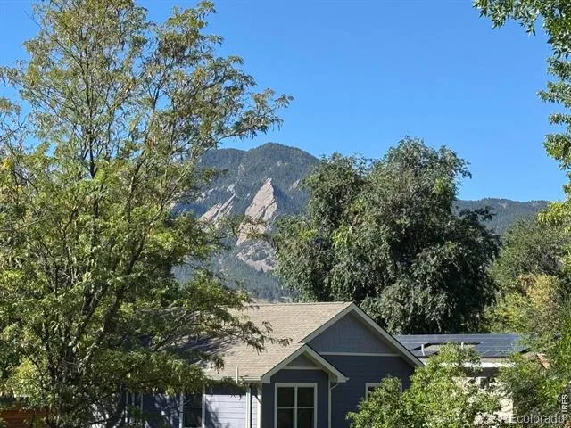 2445 Bluff Street Boulder, CO 80304