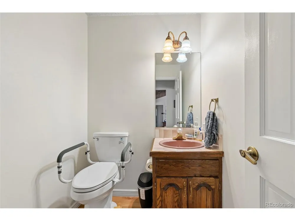 135 W Rangely Drive Colorado Springs, CO 80921