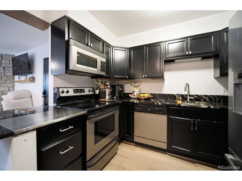 335 Wright Street Lakewood, CO 80228