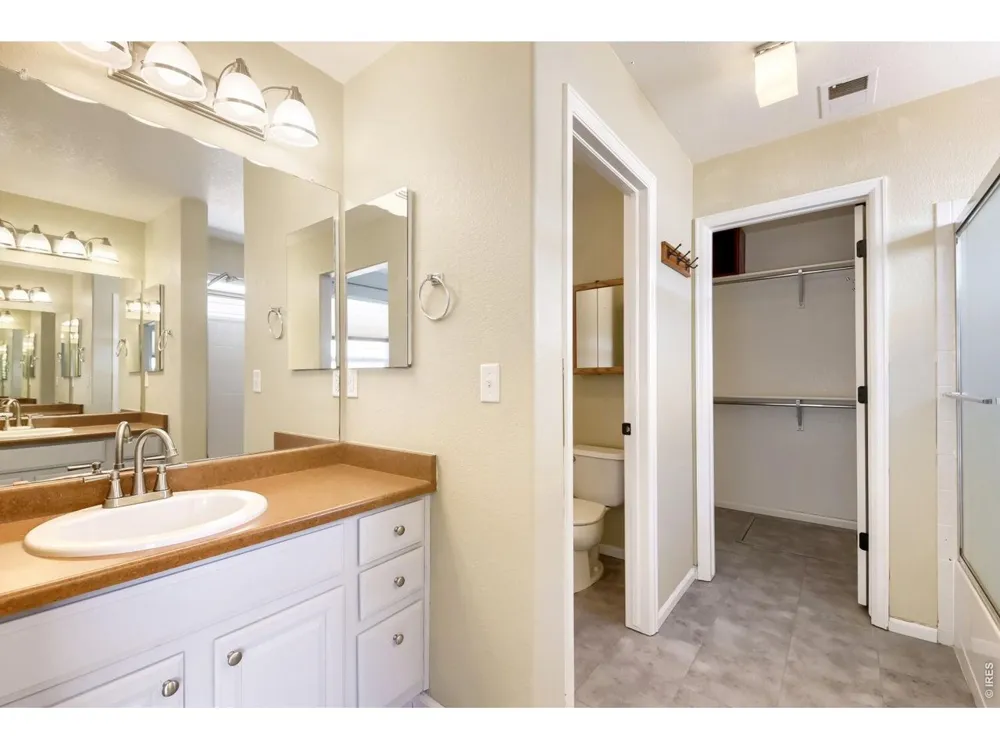 10488 Mobile Way Commerce City, CO 80022