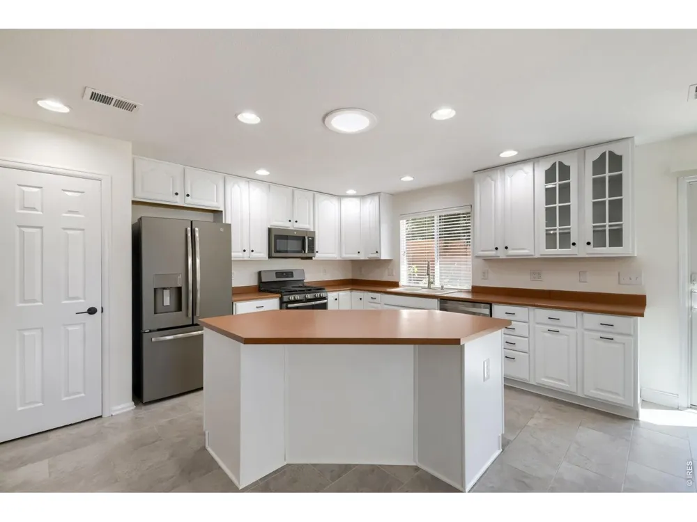 10488 Mobile Way Commerce City, CO 80022