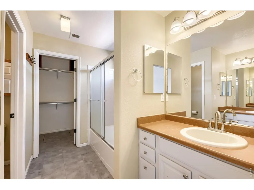 10488 Mobile Way Commerce City, CO 80022