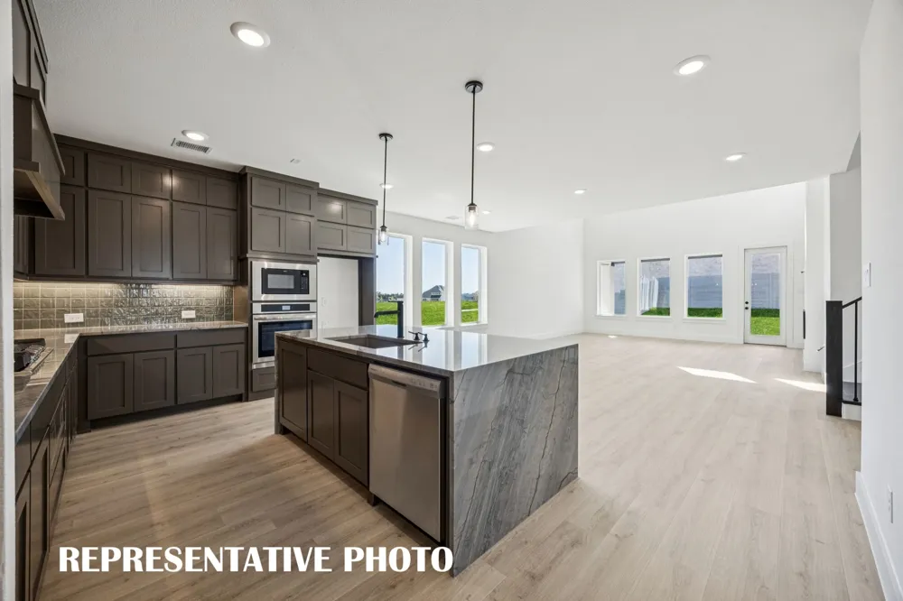 1809 Vetiver Glow Drive Celina, TX 75009