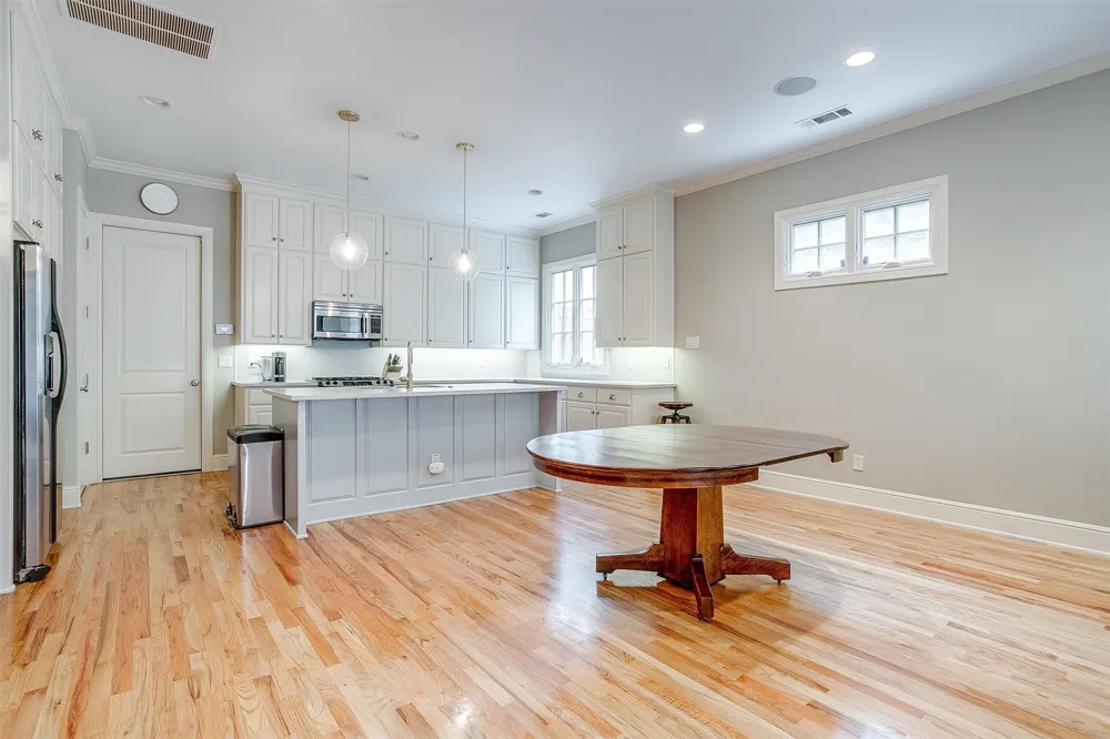 3727 W 4th Street Fort Worth, TX 76107