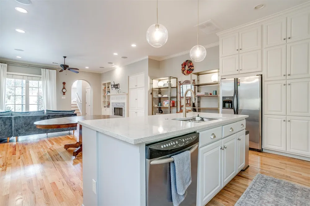 3727 W 4th Street Fort Worth, TX 76107
