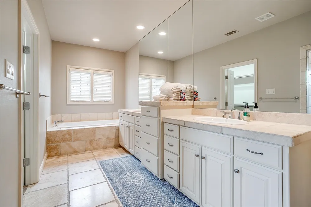 3727 W 4th Street Fort Worth, TX 76107
