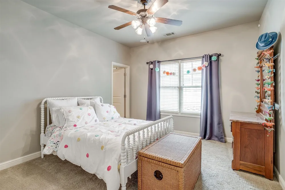 3727 W 4th Street Fort Worth, TX 76107