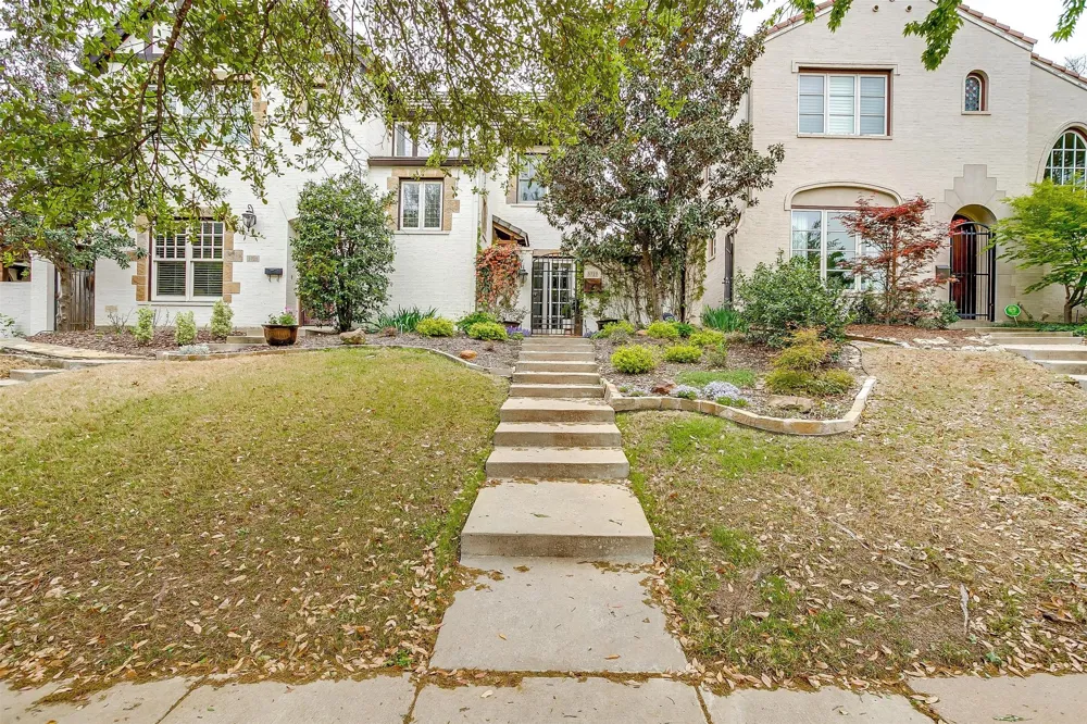 3727 W 4th Street Fort Worth, TX 76107