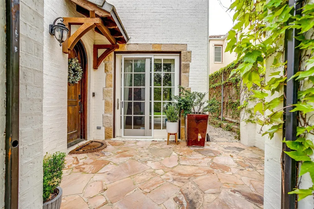 3727 W 4th Street Fort Worth, TX 76107