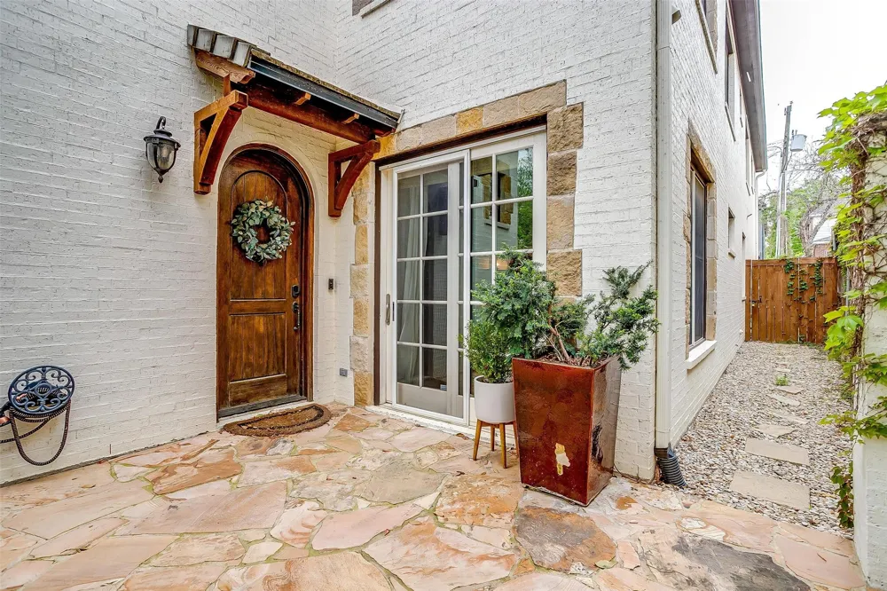 3727 W 4th Street Fort Worth, TX 76107