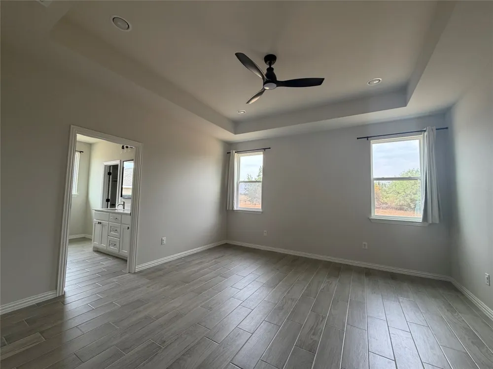 6111 Collins Court Granbury, TX 76048