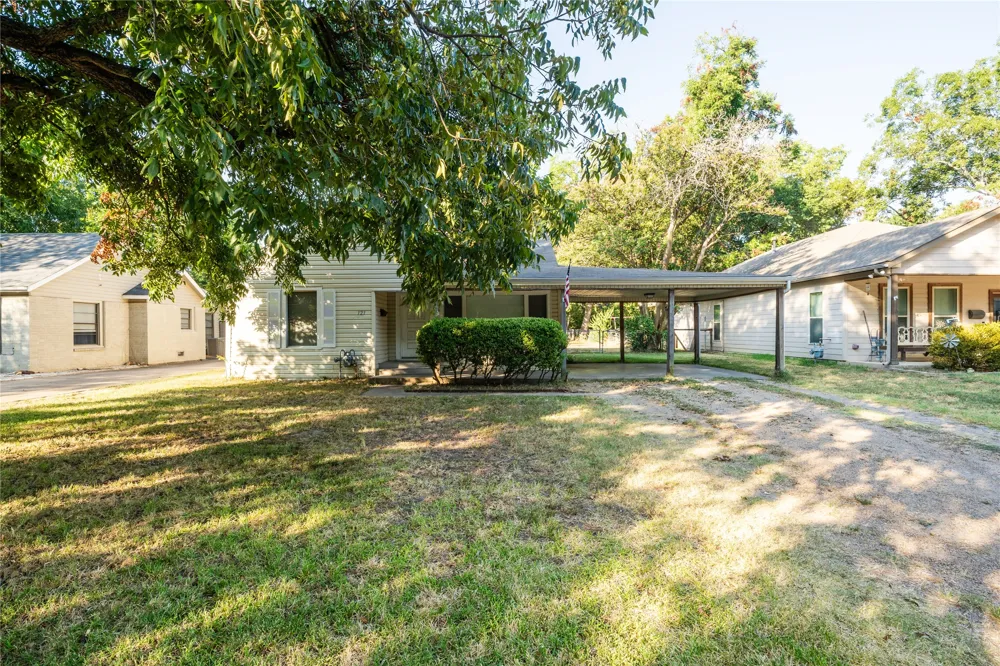 121 W Damon Street Terrell, TX 75160