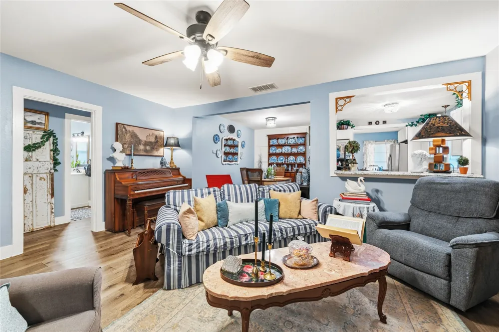 121 W Damon Street Terrell, TX 75160