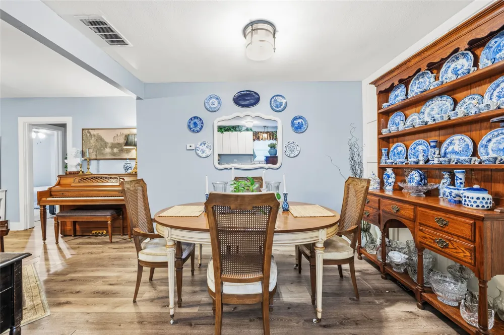 121 W Damon Street Terrell, TX 75160