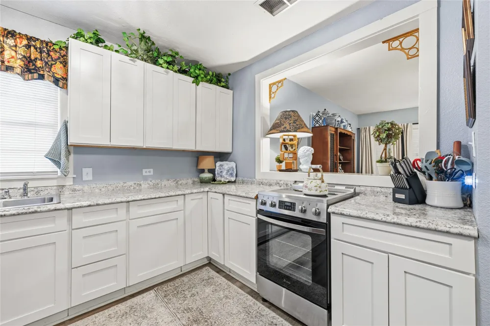 121 W Damon Street Terrell, TX 75160