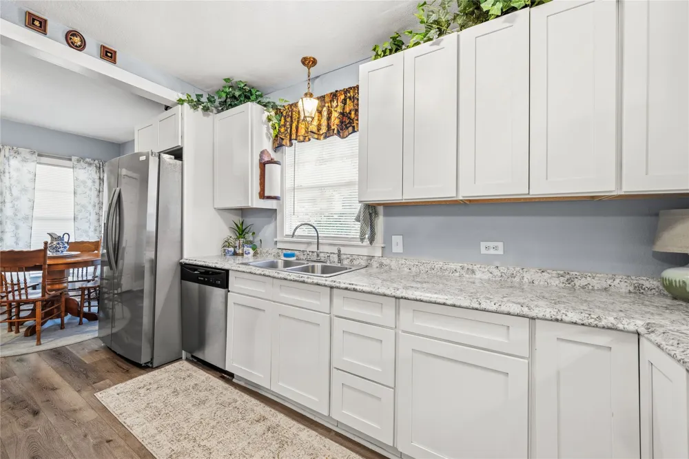 121 W Damon Street Terrell, TX 75160