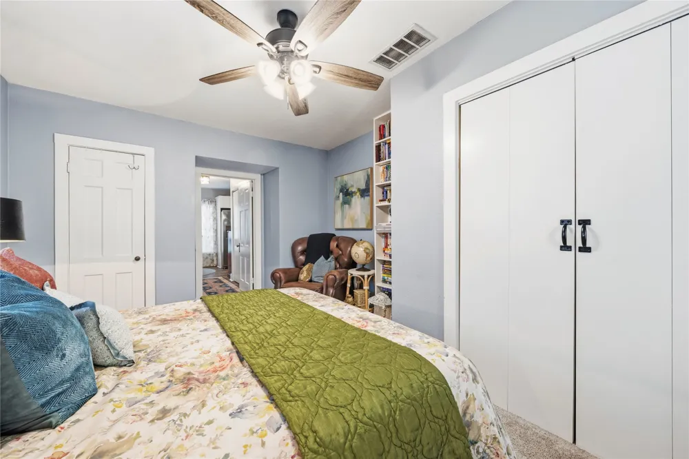 121 W Damon Street Terrell, TX 75160