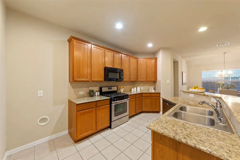 1117 Villa Paloma Boulevard Little Elm, TX 75068