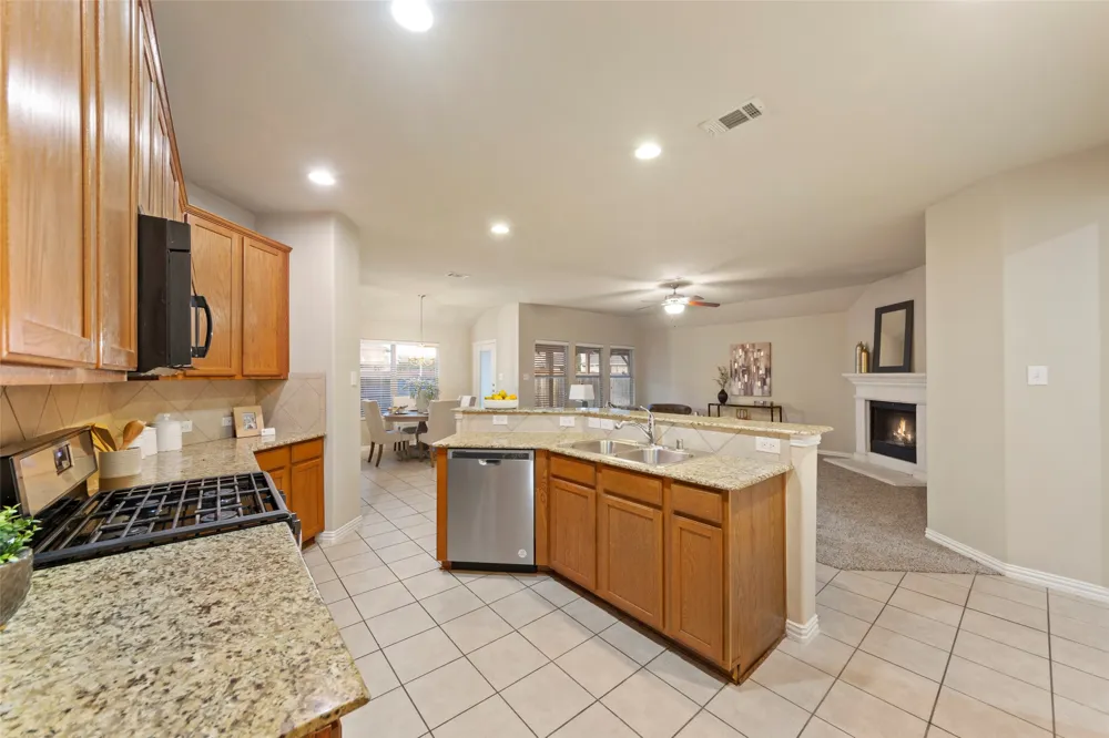 1117 Villa Paloma Boulevard Little Elm, TX 75068