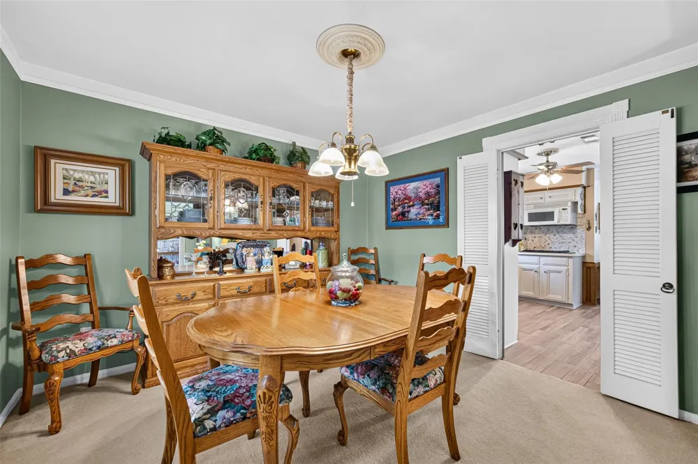 4127 Manorfield Drive Seabrook, TX 77586