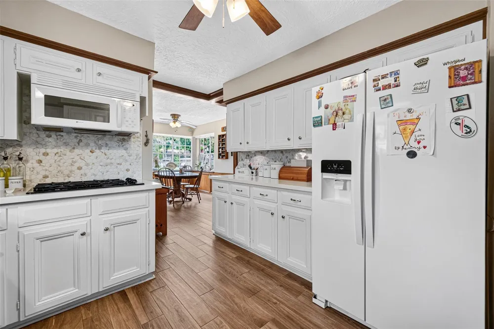 4127 Manorfield Drive Seabrook, TX 77586