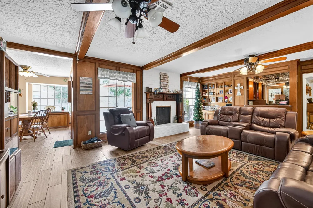 4127 Manorfield Drive Seabrook, TX 77586