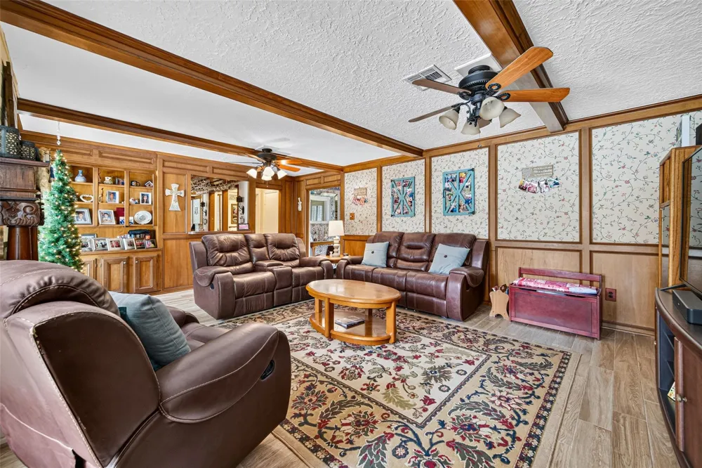 4127 Manorfield Drive Seabrook, TX 77586