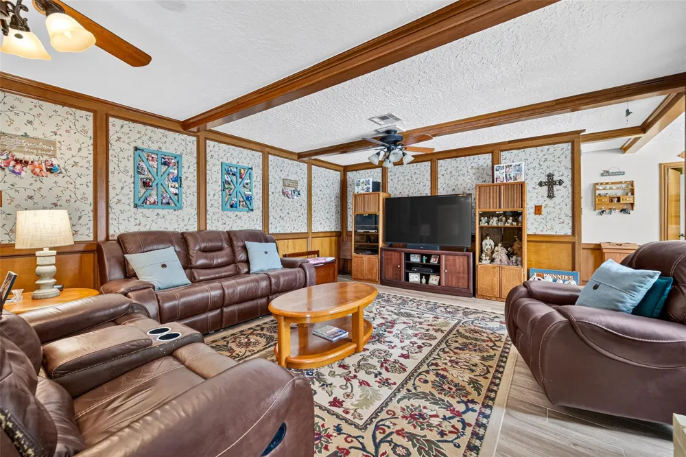 4127 Manorfield Drive Seabrook, TX 77586