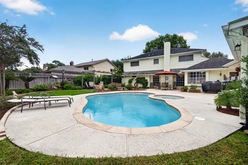 4127 Manorfield Drive Seabrook, TX 77586
