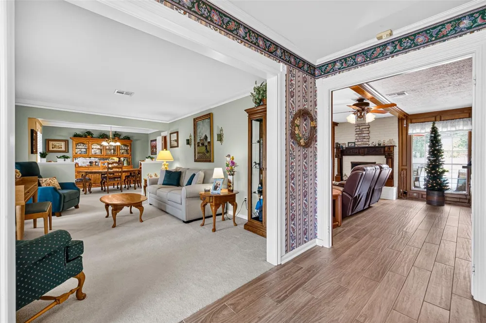 4127 Manorfield Drive Seabrook, TX 77586