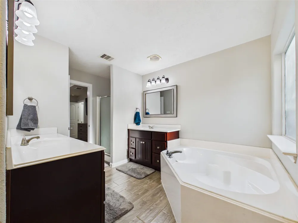9022 Barracuda Drive Texas City, TX 77591