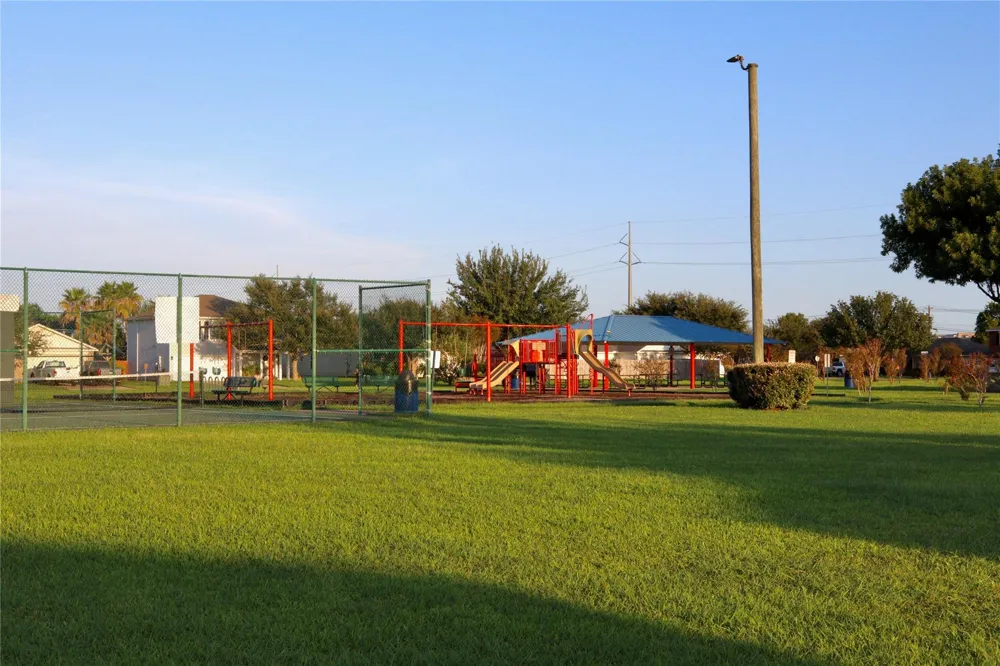 9022 Barracuda Drive Texas City, TX 77591