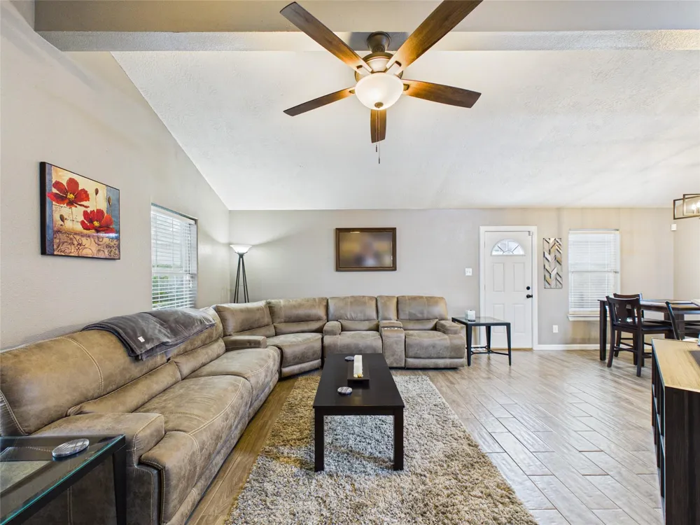 9022 Barracuda Drive Texas City, TX 77591