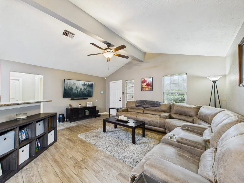 9022 Barracuda Drive Texas City, TX 77591