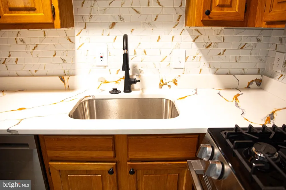 3708 GRANT PLACE NE #B Washington, DC 20019