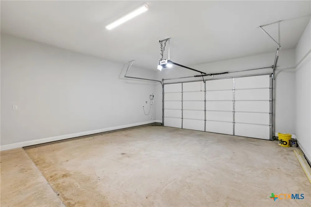 214 Prickly Poppy Loop Kyle, TX 78640
