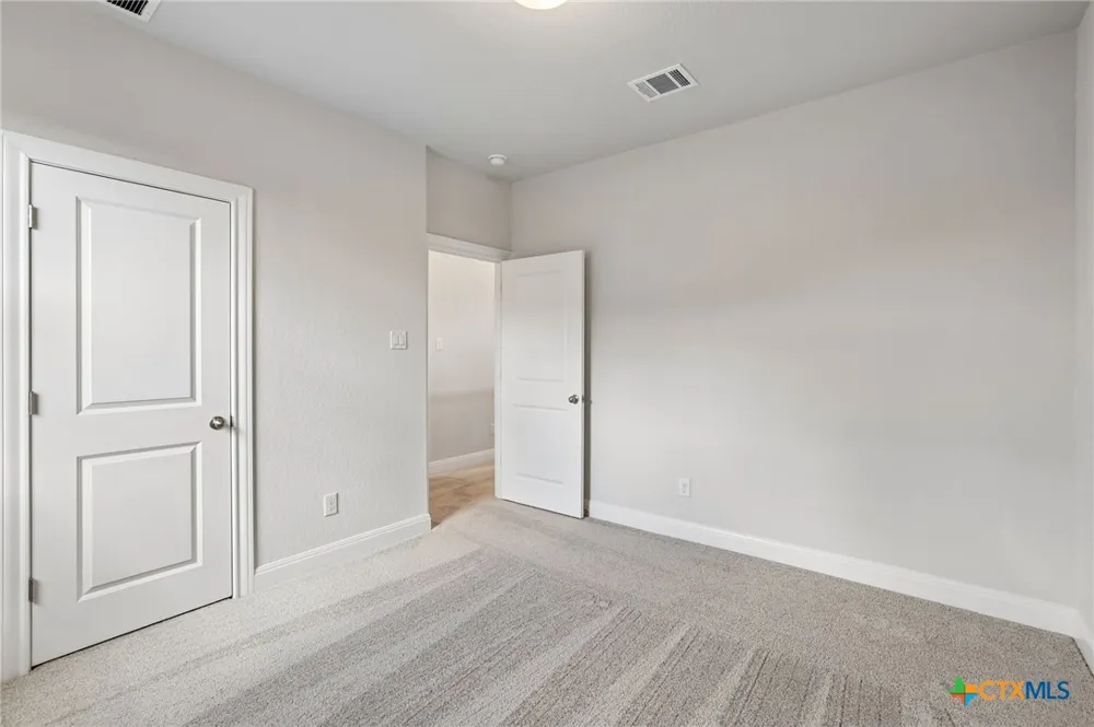 214 Prickly Poppy Loop Kyle, TX 78640