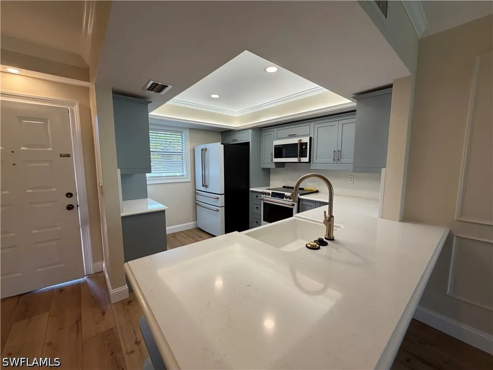 Courtyard Way #104 Naples, FL 34112