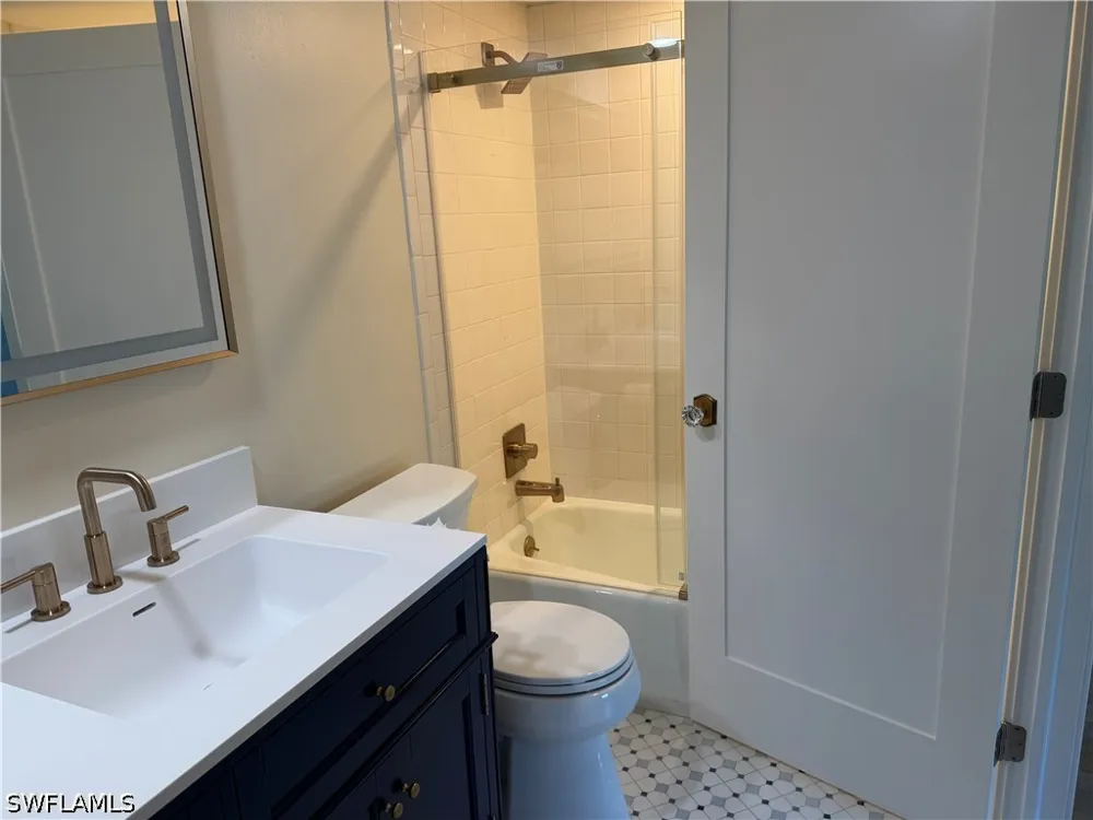 Courtyard Way #104 Naples, FL 34112
