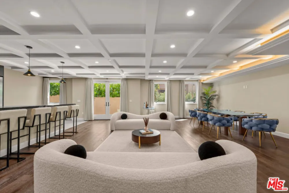 1825 Pandora Avenue #102 Los Angeles, CA 90025
