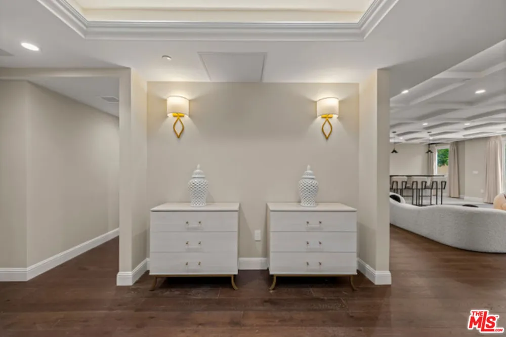 1825 Pandora Avenue #102 Los Angeles, CA 90025