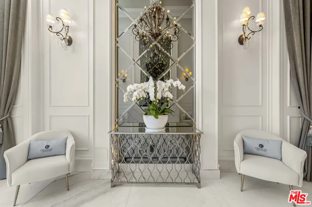 1825 Pandora Avenue #102 Los Angeles, CA 90025