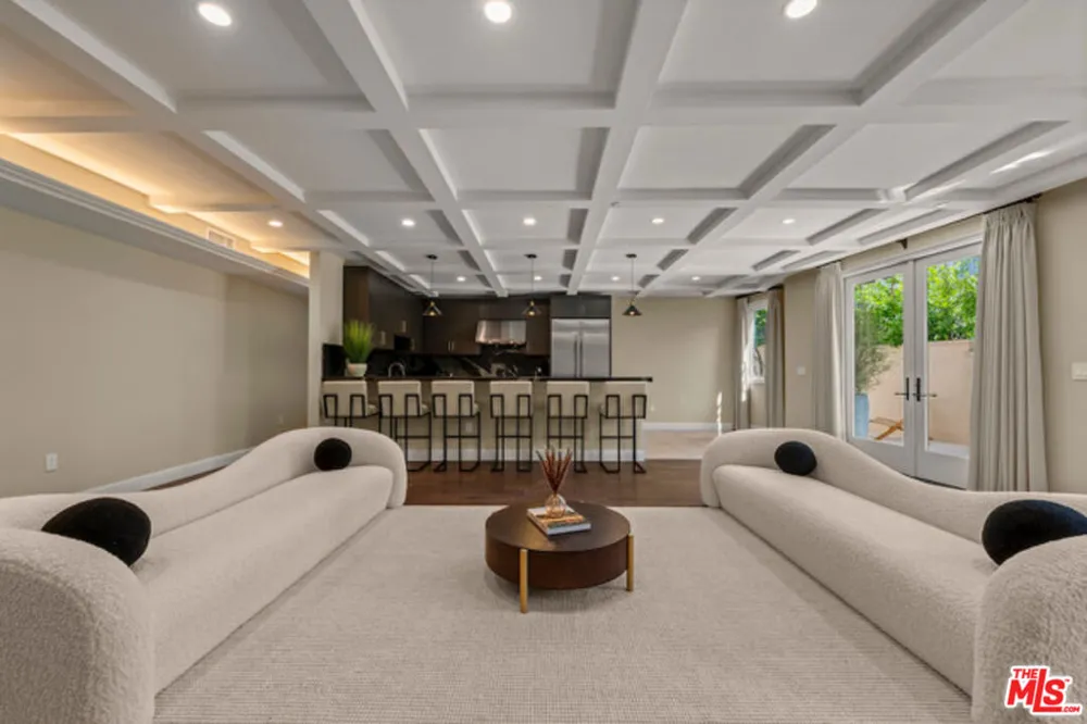 1825 Pandora Avenue #102 Los Angeles, CA 90025
