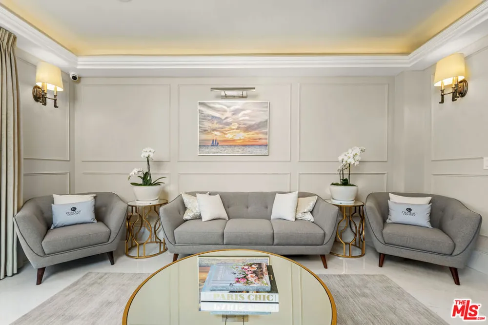 1825 Pandora Avenue #102 Los Angeles, CA 90025