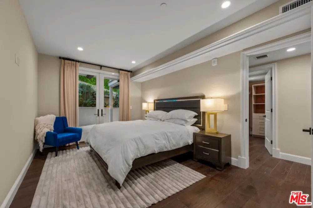 1825 Pandora Avenue #102 Los Angeles, CA 90025