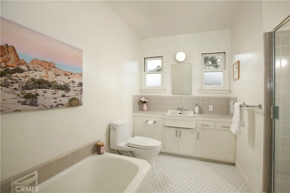 3213 Park Vista Drive Glendale, CA 91214