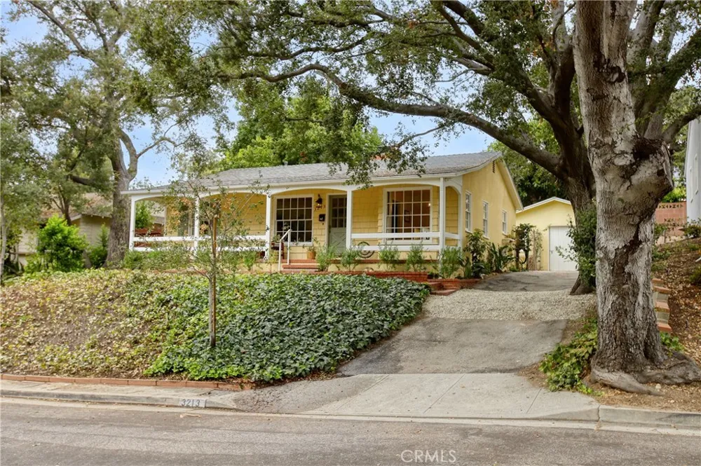 3213 Park Vista Drive Glendale, CA 91214